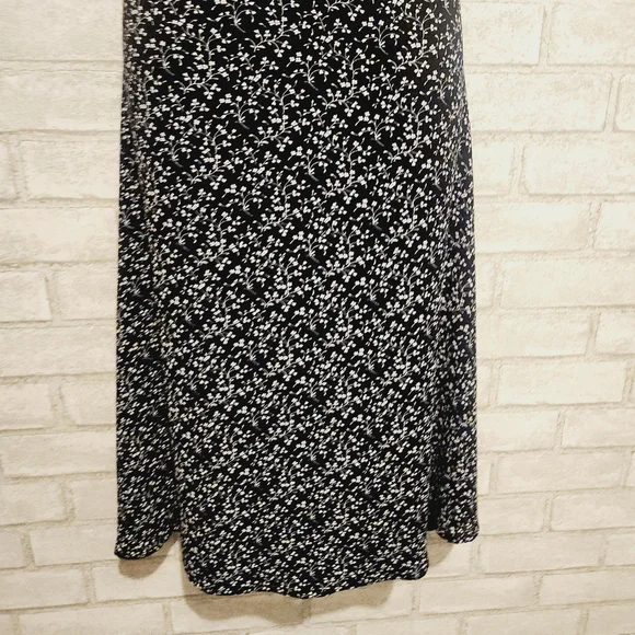 Cece Flirty Summer Dress - Picture 5 of 9